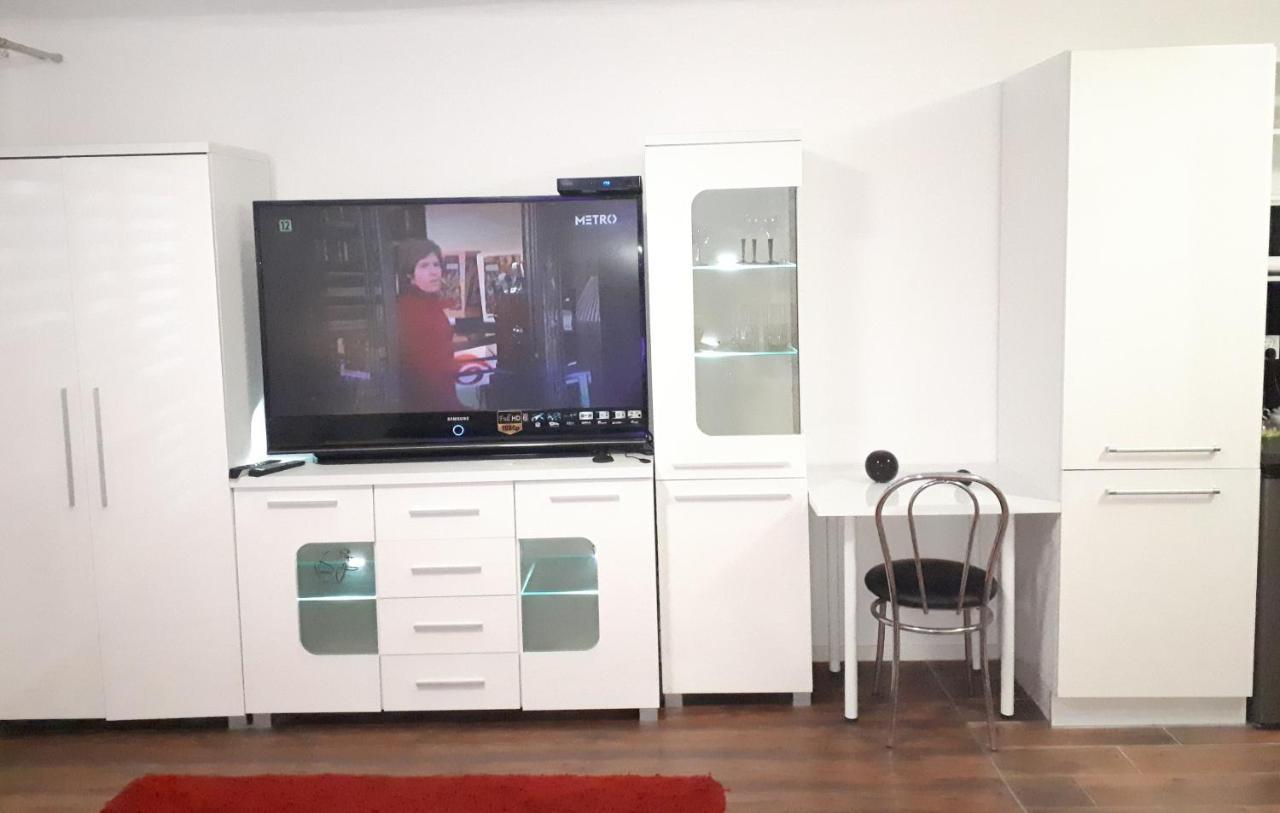 Apartament Centrum Panoramiczna Big Ben Z Balkonem-- Klimatyzacja-- Kielce Ngoại thất bức ảnh