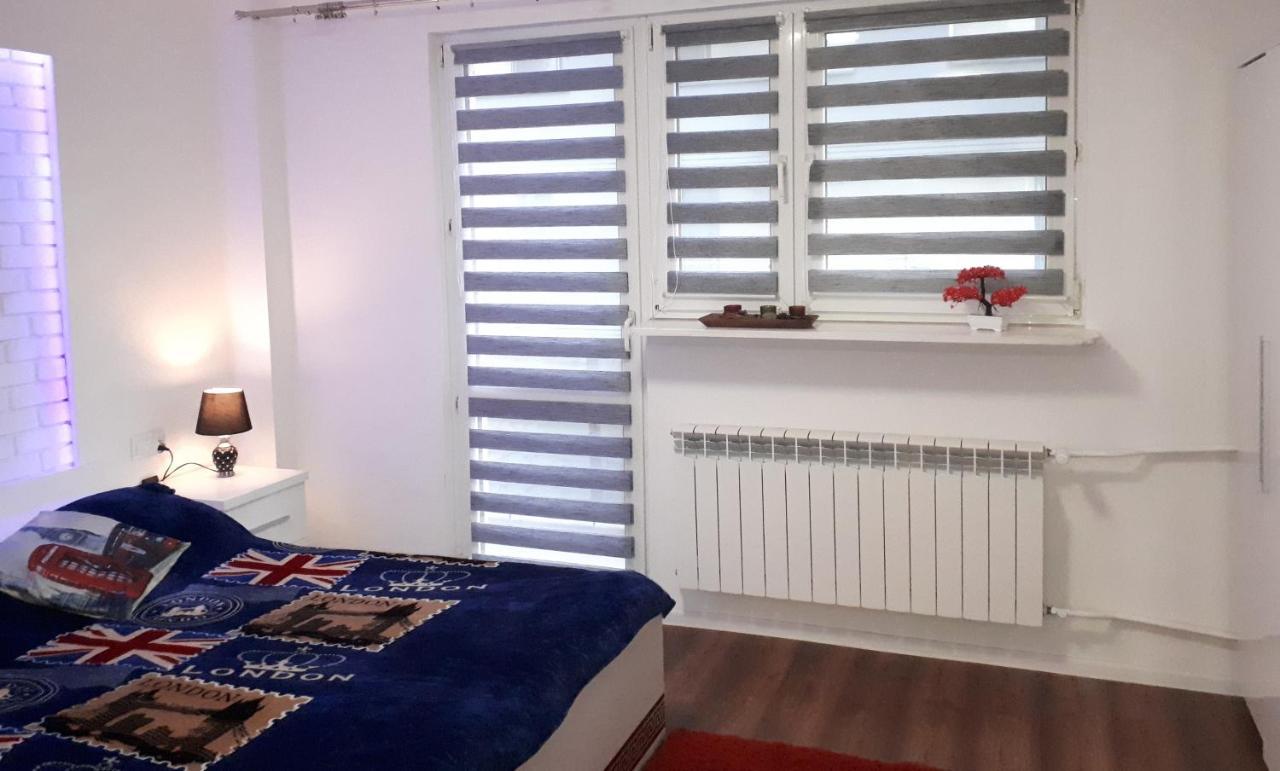 Apartament Centrum Panoramiczna Big Ben Z Balkonem-- Klimatyzacja-- Kielce Ngoại thất bức ảnh