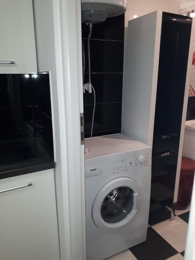 Apartament Centrum Panoramiczna Big Ben Z Balkonem-- Klimatyzacja-- Kielce Ngoại thất bức ảnh